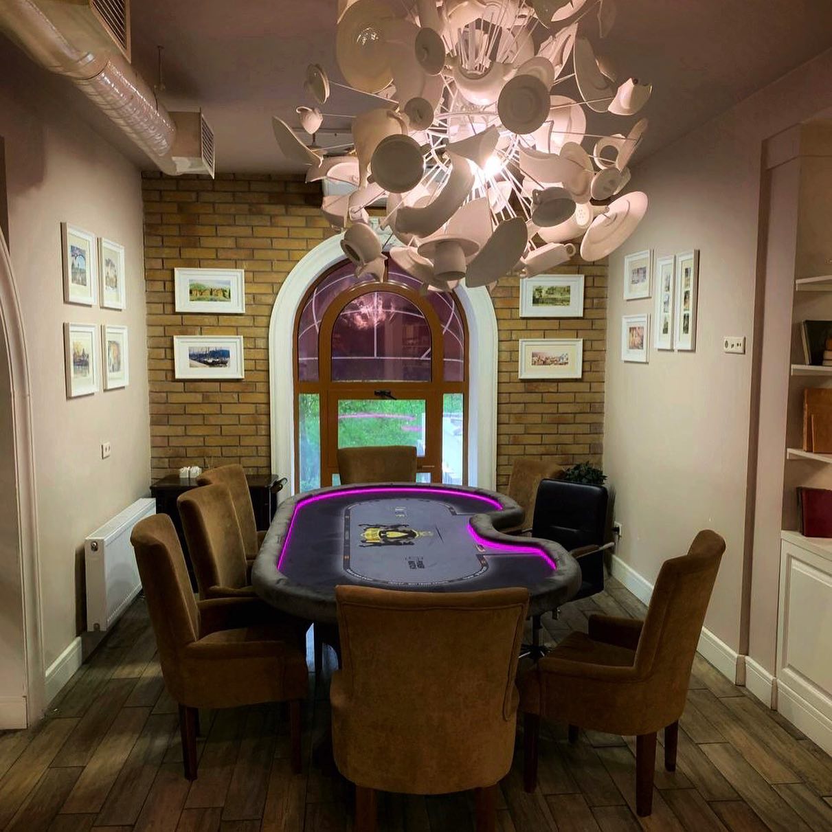 Монако покер клуб игровой стол